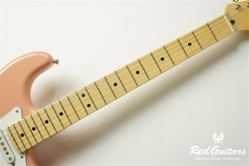 2021 Collection Made in Japan Hybrid II Stratocaster - Flamingo Pink